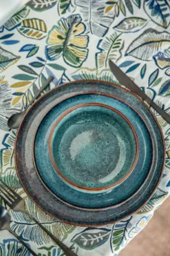 Assiette plate coloris bleu en grès réactif Volga - Ø 27 cm