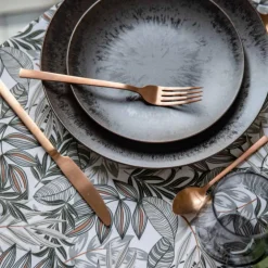 Assiette plate en grès réactif coloris noir Onyx – Ø 27 cm