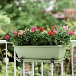 Balconnière en polypropylène vert pistache Elho Barcelona - 69,8 x 19 x 16 cm