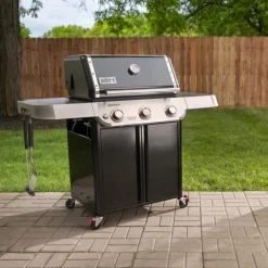 Barbecue à gaz en acier émaillé noir Weber Genesis E-315 - 68,5 x 147 x 122 cm