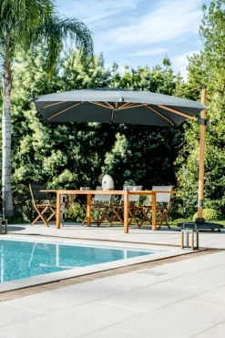 Chaise pliante en aluminium et teck anthracite CREADOR Timo