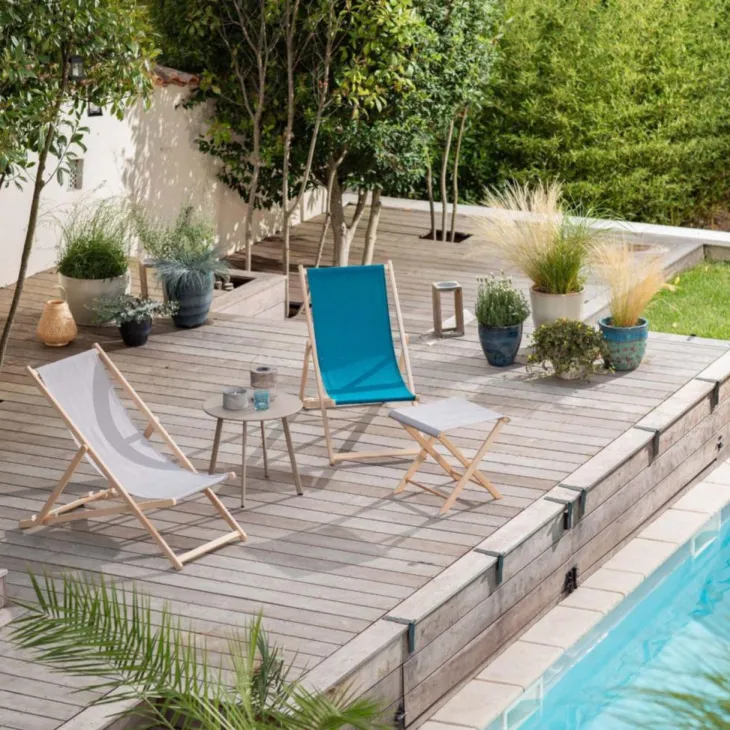 Chilienne en bois et toile coton agrafée bleue NP Création Colors Mer - 127 x 56 x 96 cm