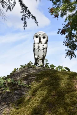 Chouette à lamelles blanche en métal recyclé Chouette & Co grand modèle - 35 cm