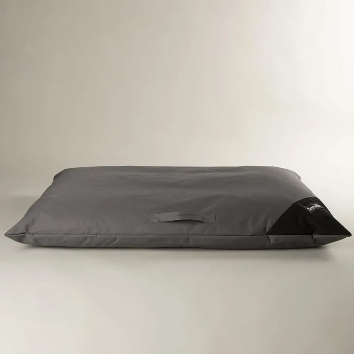 Couchage pour chien coloris gris coussin imperméable Scruffs Expédition - Taille XXL 140 x 100 cm