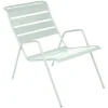 Fauteuil bas coloris menthe glacial en acier Fermob Monceau