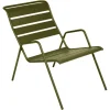 Fauteuil bas Monceau coloris vert en acier Fermob - 52 x 78 cm