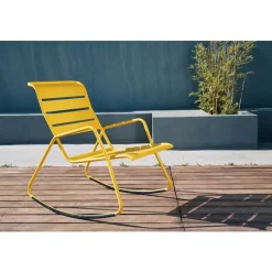 Fauteuil rocking chair coloris jaune en acier Monceau - 68 x 78 x 88 cm