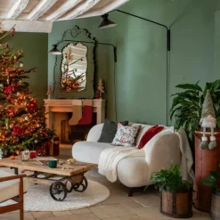 Gnome blanc assis avec bonnet vert et jambes flexibles Gus - 66 cm