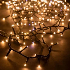 Guirlande lumineuse LED à lumière fixe blanc chaud sur secteur - 18 m