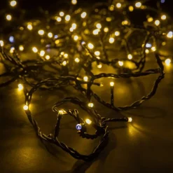 Guirlande lumineuse LED à lumière fixe blanc chaud sur secteur - 20 m