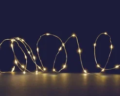 Guirlande lumineuse micro LED à piles coloris blanc chaud - 6 m