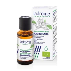 Huile essentielle bio Ravintsara. Le flacon de 30 ml