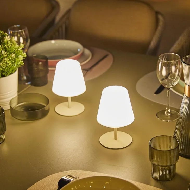 Lot de 2 lampes coloris beige effet blanc chaud en métal Batimex - Ø 10 x 16 cm