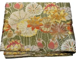 Nappe kaki à motifs roses et jaunes en PE/coton Opium - 150 x 250 cm