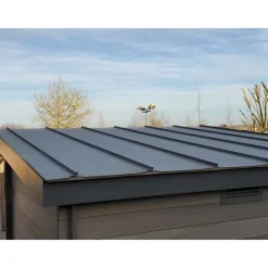 Option toiture bac acier pour abri Green Outside Royan