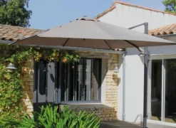 Parasol déporté aluminium inclinable et orientable PROLOISIRS Roma - 3x3m - gris/taupe