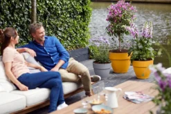 Pot en polypropylène jaune miel Elho Vibia Campana - Ø 35 x 30 cm