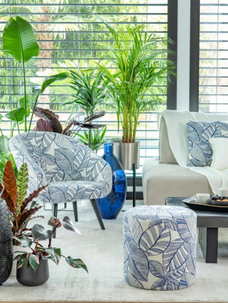 Pouf coloris bleu en bois et coton polyester Malia - 40 x 40 cm