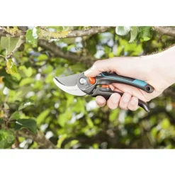 Sécateur ergonomique ouverture ajustable spécial bois vert