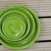 Soucoupe en terre cuite émaillée vert Forêt Les Poteries d’Albi - Ø 22 cm