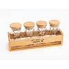 Support en bambou et 4 pots épices coloris transparent en verre - 8 x 11,5 x 25,8 cm