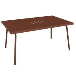 Table basse Monceau rectangulaire coloris rouge en acier Fermob - 92 x 57 cm