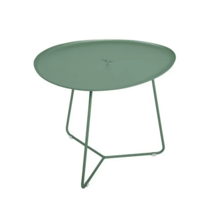 Table basse ovale en aluminium avec plateau amovible coloris cactus Cocotte Fermob - 55 x 44,5 cm