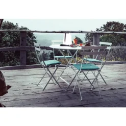 Table ronde pliante Bistro Fermob en acier coloris blanc coton Ø 96 cm
