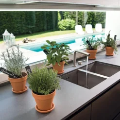 Vase brut rouge en terre cuite D.15 x H13,5